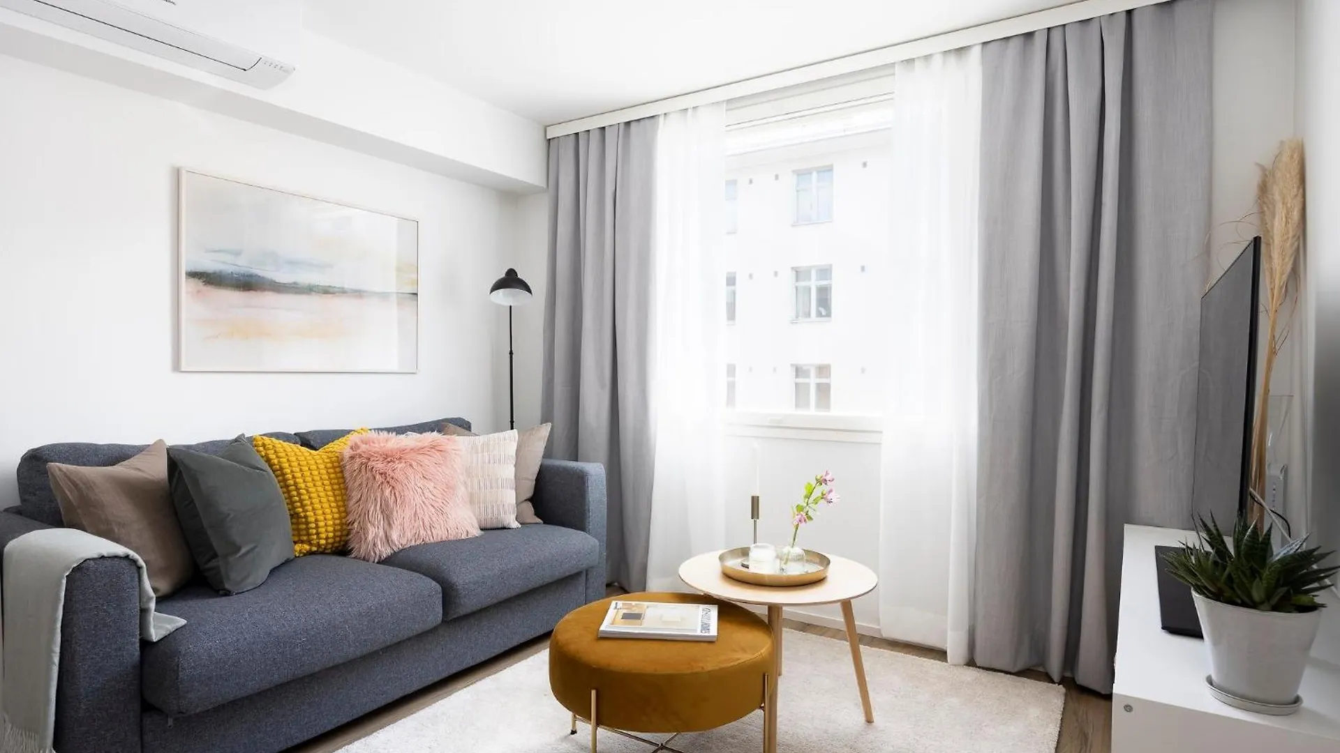 Stylish Flat In Trendy Kallio ヘルシンキ 0*,  フィンランド